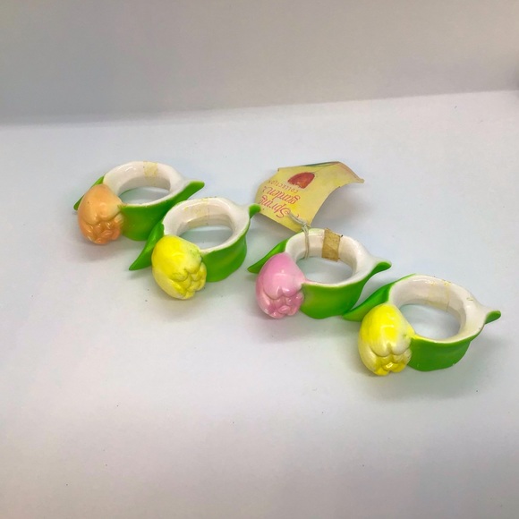 VTG Spring Garden Chalk Ware Napkin Ring holders, Set Of 4 - Picture 1 of 4
